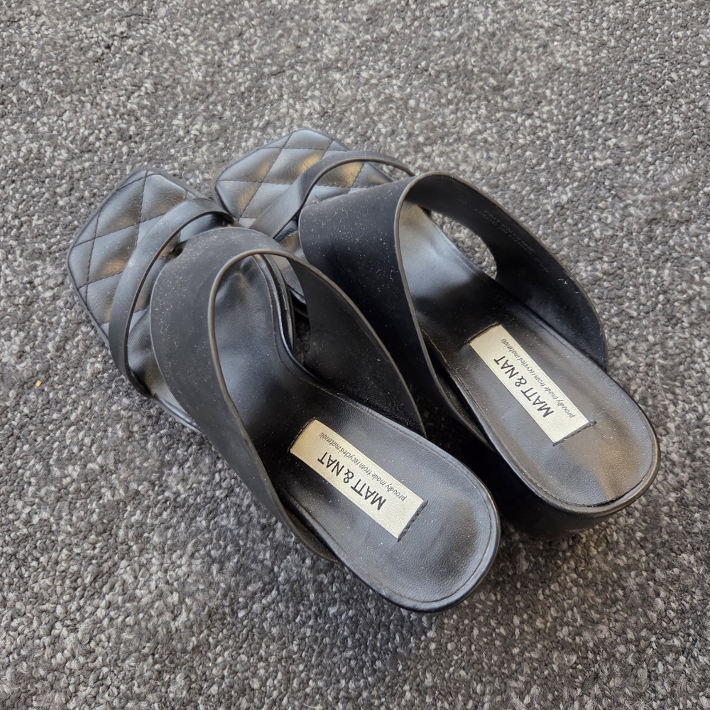 Matt And Nat Heel Sandal Sz 39